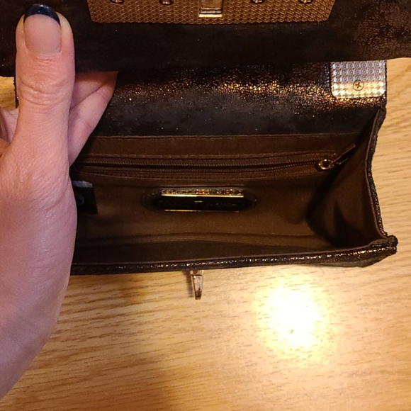 Handbag - Picture 3 of 3